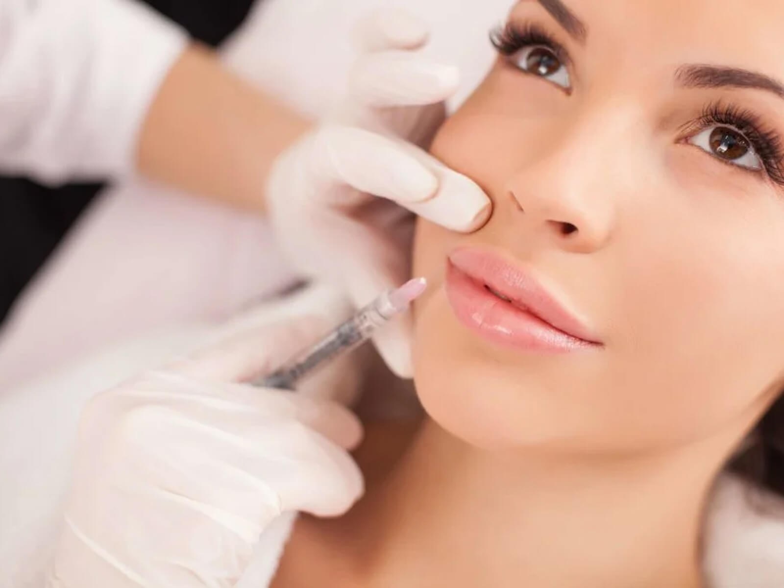 Signature Deluxe Facial with Lip & Eye Treatment